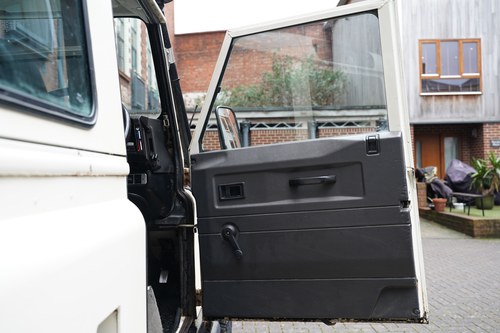 1989 Land Rover 90 V8 County En venta (imagen 59 de 188)