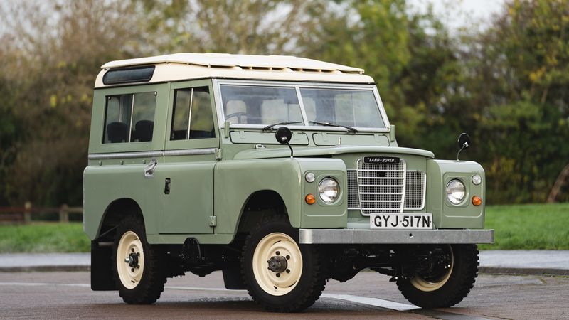 1974 Land Rover Series III 88” Factory Built Station Wagon For Sale (picture 1 of 141)