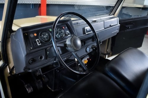 1987 Land Rover Santana 2.5 DL LHD à venda (imagem 29 de 71)