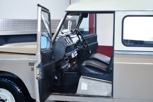 1987 Land Rover Santana 2.5 DL LHD à venda (imagem 26 de 71)