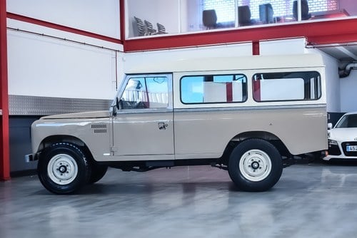 1987 Land Rover Santana 2.5 DL LHD à venda (imagem 18 de 71)