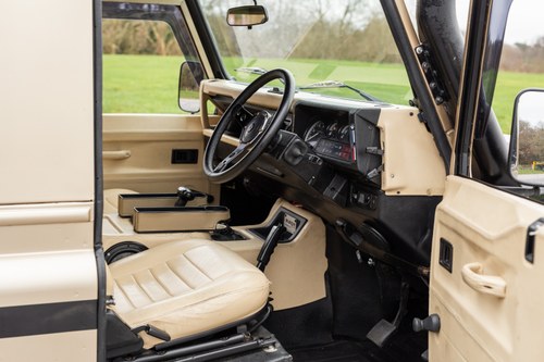 1996 Land Rover Defender 90 County 300TDI Te koop (foto 82 van 213)