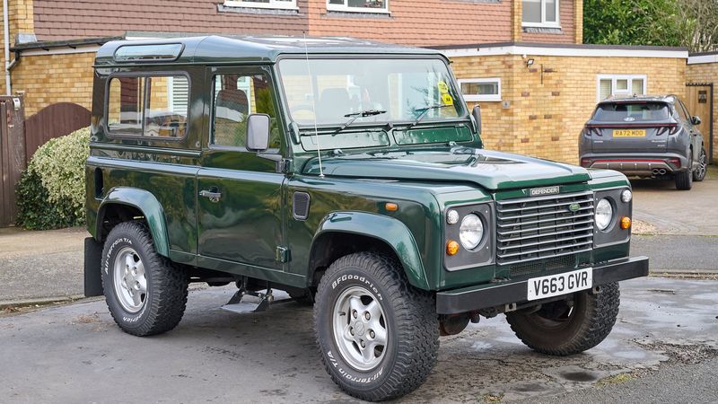 2000 Land Rover Defender 90 For Sale (picture 1 of 162)