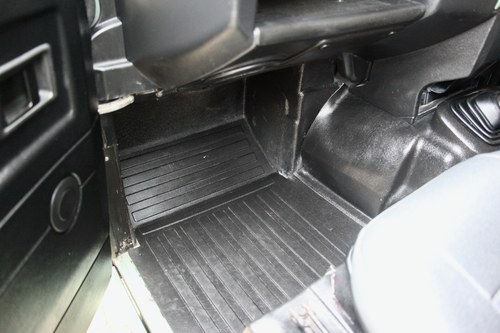 2009 Land Rover Defender 90 In vendita (immagine 60 di 132)