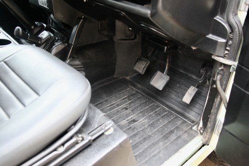 2009 Land Rover Defender 90 In vendita (immagine 61 di 132)