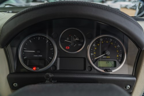 2015 Land Rover Defender 2.2TDCi Autobiography In vendita (immagine 22 di 47)