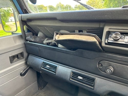 1999 Land Rover Defender 110 County Td5 For Sale (picture 81 of 220)