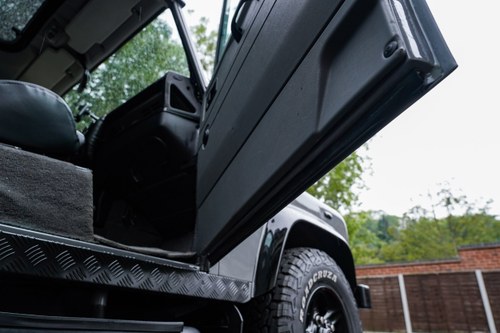 1999 Land Rover Defender 110 County TD5 En venta (imagen 96 de 250)