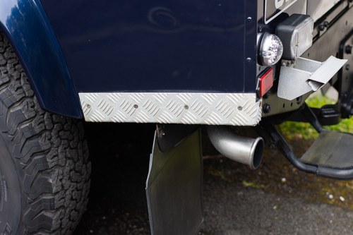 2001 Land Rover Defender 110 County TD5 For Sale (picture 96 of 165)