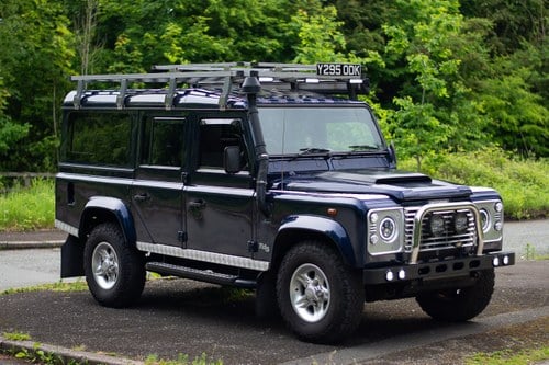 2001 Land Rover Defender 110 County TD5 For Sale (picture 2 of 165)