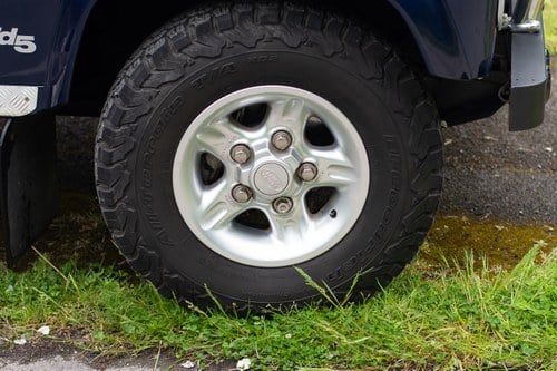 2001 Land Rover Defender 110 County TD5 For Sale (picture 14 of 165)