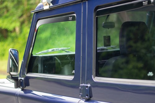 2001 Land Rover Defender 110 County TD5 For Sale (picture 89 of 165)