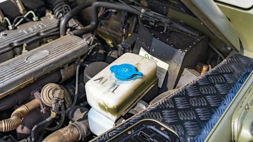 1998 Land Rover Defender 110 Wolf RHD For Sale (picture 88 of 95)