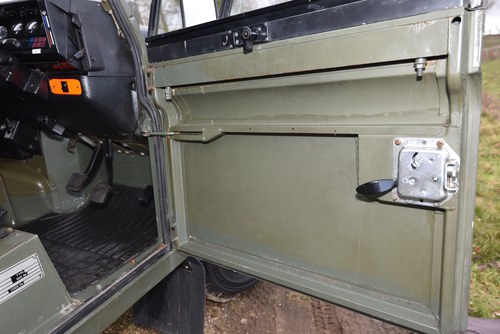 1992 Land Rover Defender 110 ex-MoD with Penman Trailer à vendre (picture 27 of 126)