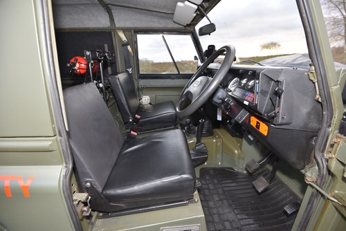 1992 Land Rover Defender 110 ex-MoD with Penman Trailer à vendre (picture 25 of 126)
