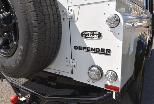 2012 Land Rover Defender 110 Hard Top Te koop (foto 88 van 115)
