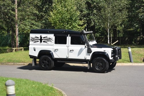 2012 Land Rover Defender 110 Hard Top Te koop (foto 12 van 115)