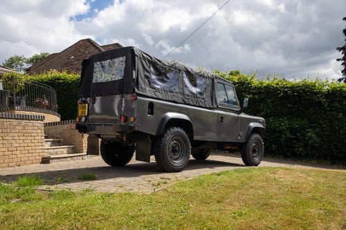 1989 Land Rover Defender 110 convertible For Sale (picture 12 of 146)