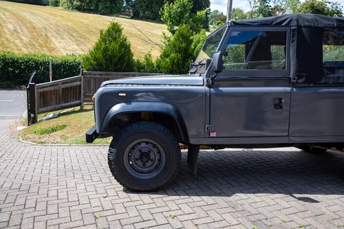 1989 Land Rover Defender 110 convertible For Sale (picture 98 of 146)