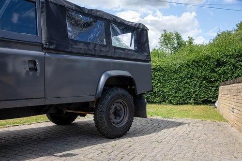 1989 Land Rover Defender 110 convertible For Sale (picture 99 of 146)