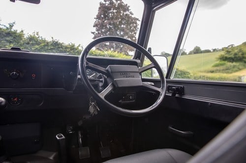 1989 Land Rover Defender 110 convertible For Sale (picture 34 of 146)