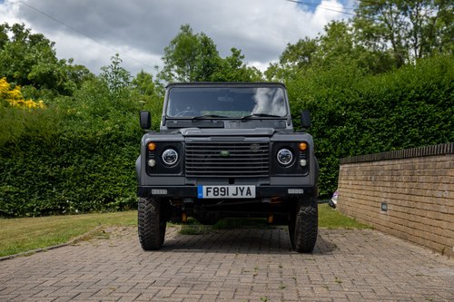 1989 Land Rover Defender 110 convertible For Sale (picture 11 of 146)
