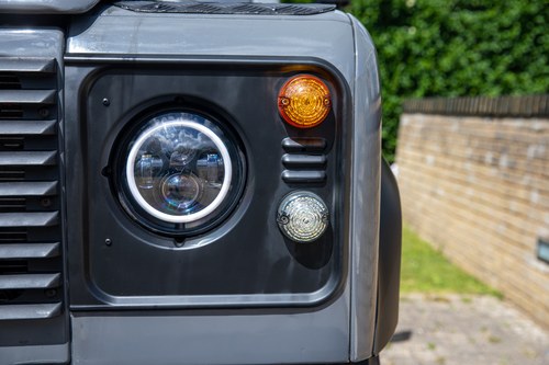 1989 Land Rover Defender 110 convertible For Sale (picture 75 of 146)