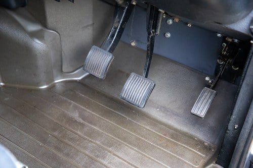 1989 Land Rover Defender 110 convertible For Sale (picture 68 of 146)