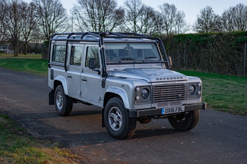 2016 Land Rover Defender 110 Station Wagon à venda (imagem 17 de 140)