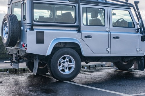 2016 Land Rover Defender 110 Station Wagon à venda (imagem 111 de 140)