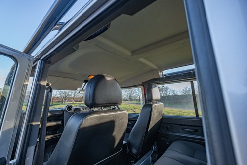 2016 Land Rover Defender 110 Station Wagon à venda (imagem 50 de 140)