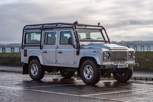 2016 Land Rover Defender 110 Station Wagon à venda (imagem 3 de 140)