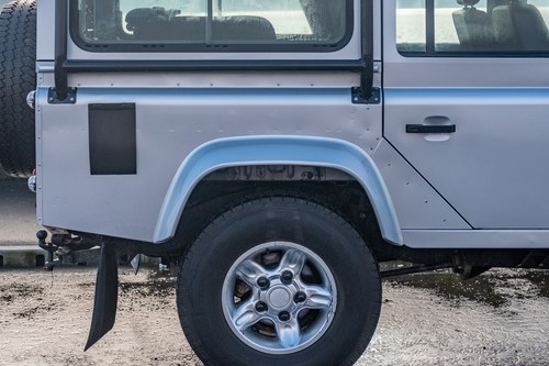 2016 Land Rover Defender 110 Station Wagon à venda (imagem 114 de 140)