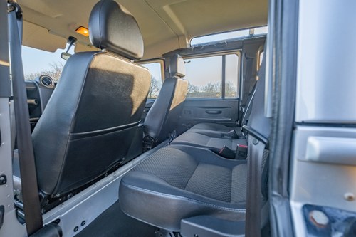 2016 Land Rover Defender 110 Station Wagon à venda (imagem 45 de 140)