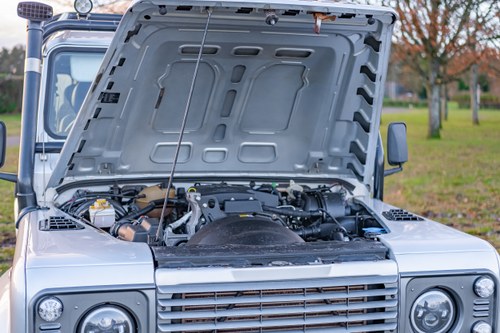2016 Land Rover Defender 110 Station Wagon à venda (imagem 123 de 140)