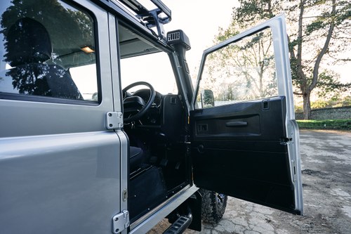 2011 Land Rover Defender 110 TD D/C In vendita (immagine 45 di 196)