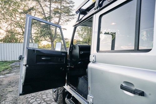 2011 Land Rover Defender 110 TD D/C In vendita (immagine 63 di 196)