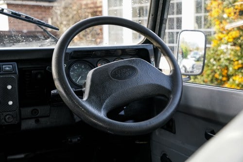 2003 Land Rover Defender 110 D5 For Sale (picture 15 of 237)