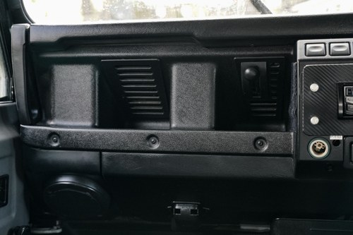 2003 Land Rover Defender 110 D5 For Sale (picture 37 of 237)