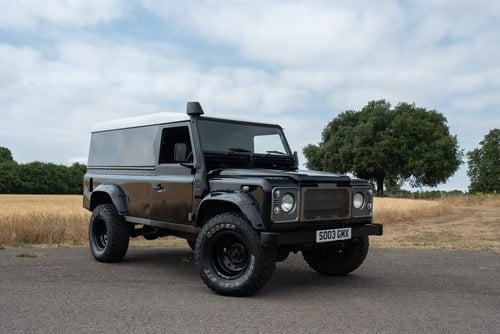 2003 Land Rover Defender 110 TD5 For Sale (picture 4 of 173)