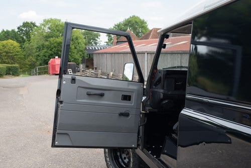 2003 Land Rover Defender 110 TD5 For Sale (picture 30 of 173)