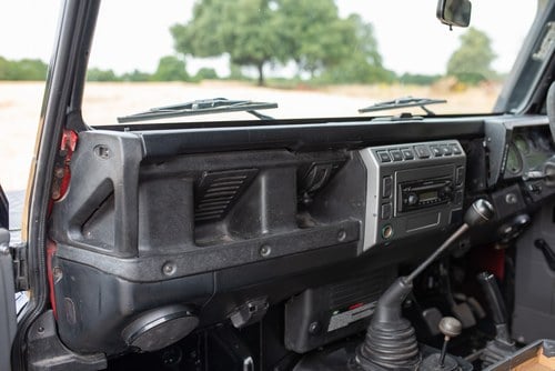 2003 Land Rover Defender 110 TD5 For Sale (picture 55 of 173)