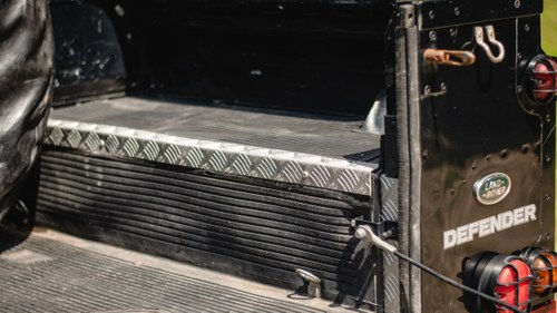 2014 Land Rover Defender 110 XS In vendita (immagine 157 di 233)