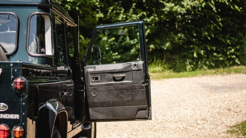 2014 Land Rover Defender 110 XS In vendita (immagine 75 di 233)