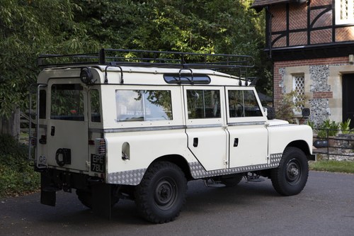 1970 Land Rover Series IIA 109” 12-seater Safari Station Wagon à vendre (picture 6 of 179)
