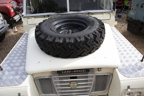 1970 Land Rover Series IIA 109” 12-seater Safari Station Wagon à vendre (picture 76 of 179)