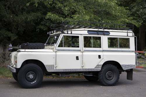 1970 Land Rover Series IIA 109” 12-seater Safari Station Wagon à vendre (picture 21 of 179)