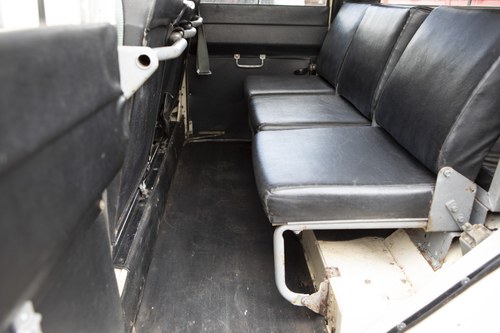 1970 Land Rover Series IIA 109” 12-seater Safari Station Wagon à vendre (picture 58 of 179)