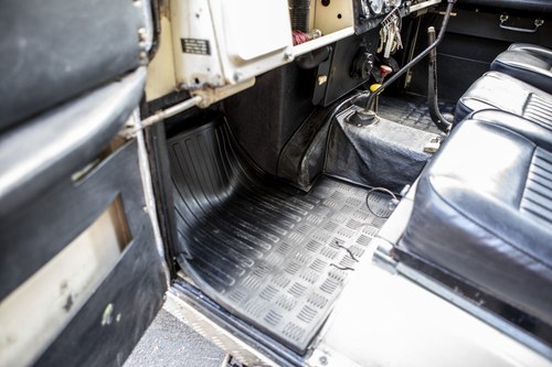 1970 Land Rover Series IIA 109” 12-seater Safari Station Wagon à vendre (picture 49 of 179)