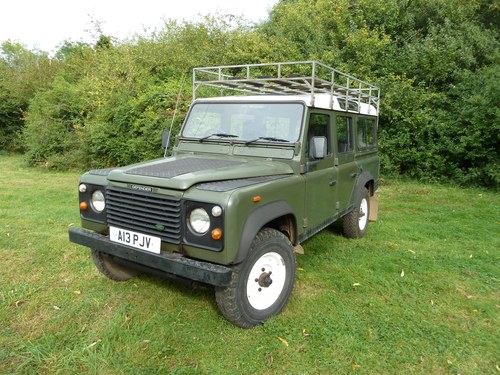 1991 Land Rover Defender 110 V8 For Sale (picture 3 of 60)